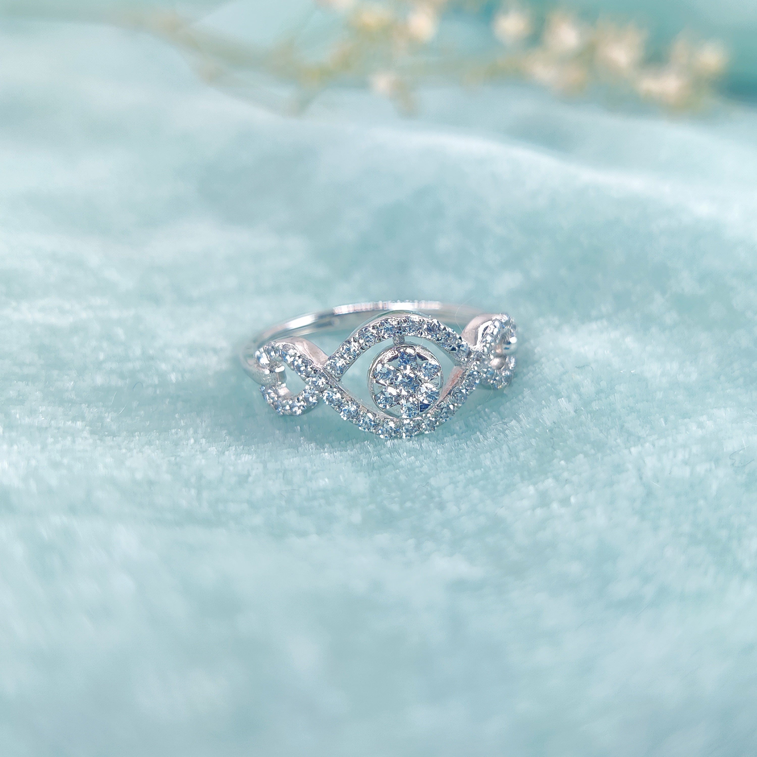 Twisted Halo Spark Ring