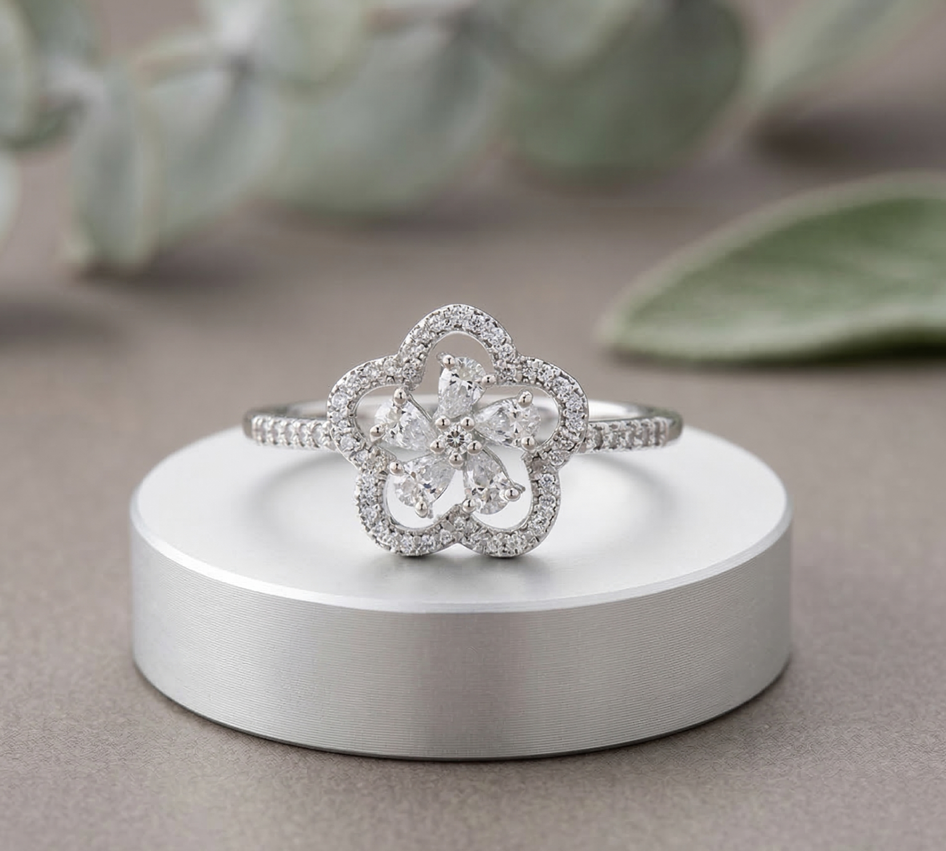 Elegant Floral Diamond Design Silver Ring
