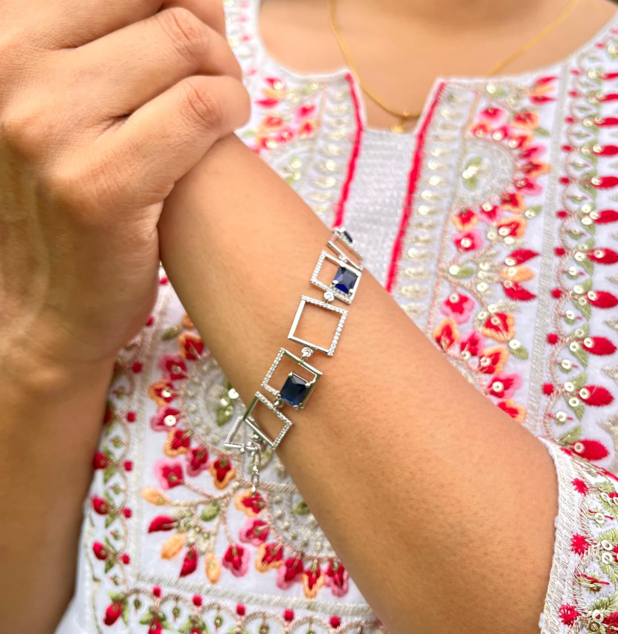 Blue sapphire bracelet