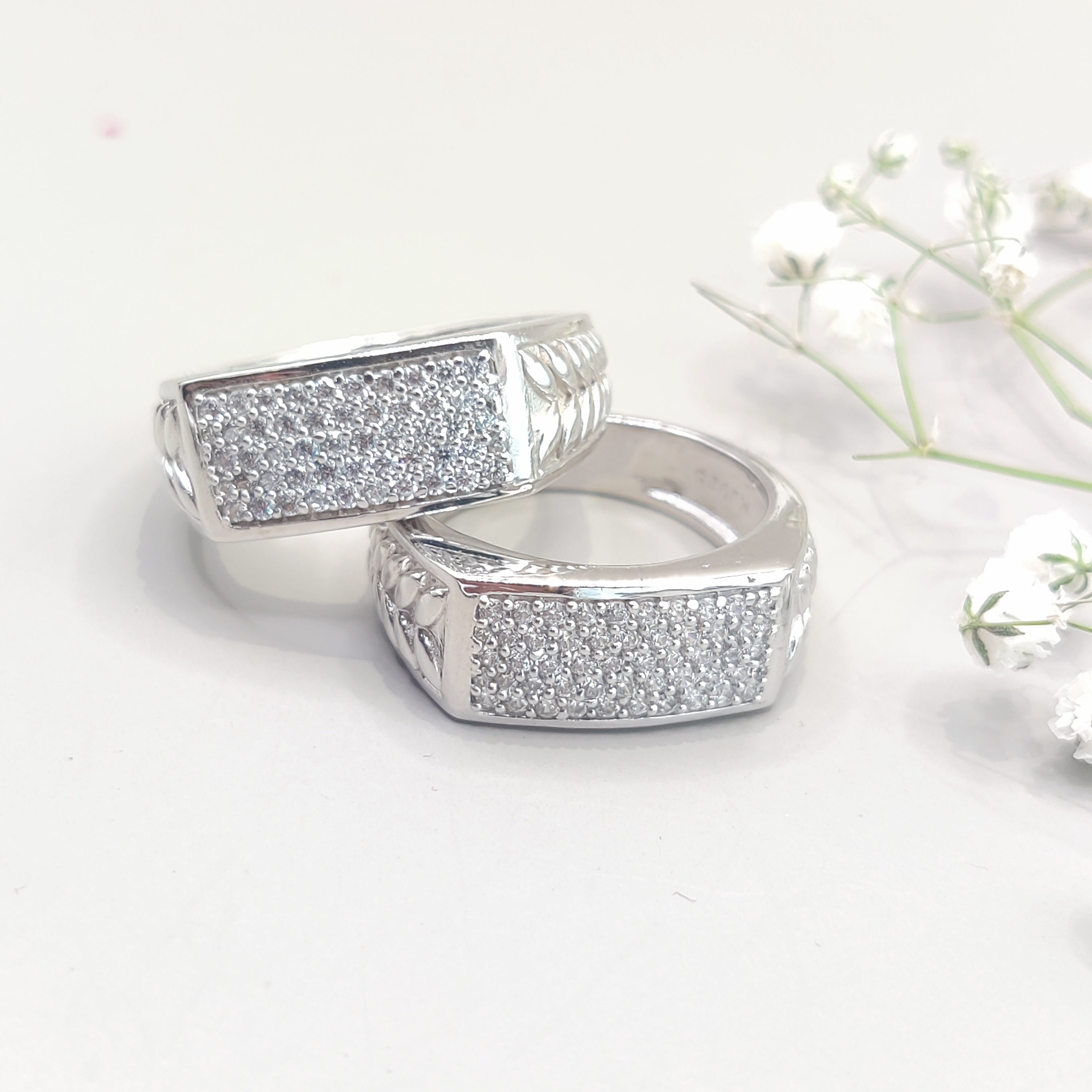 Leaf Motif Sterling Silver Ring with pavé-set CZ Stones