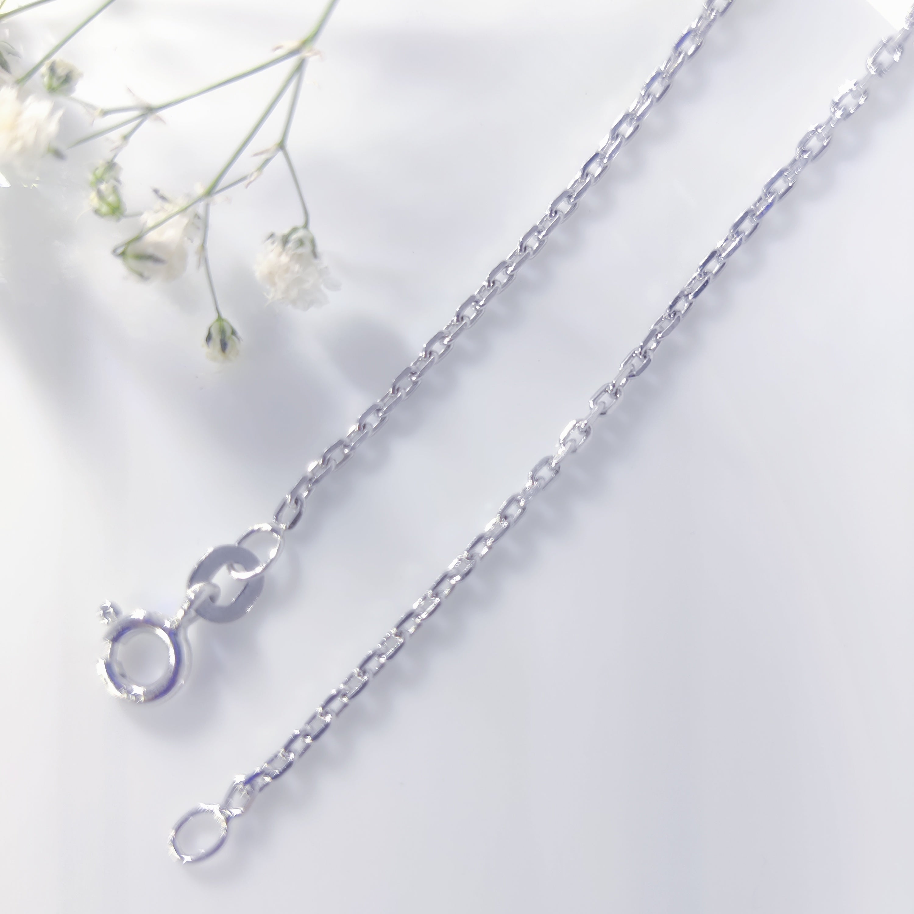 Minimal Luxe Paperclip Unisex Chain