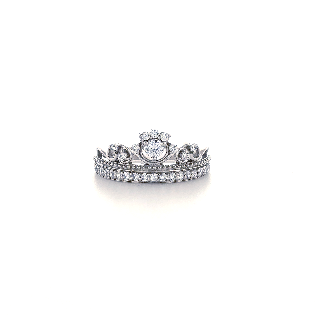 Elegant Crown Style Diamond Ring